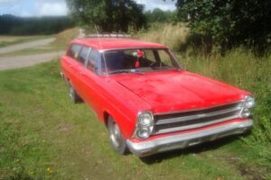Ford Fairlane –66