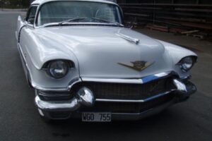 Cadillac Cupe de ville –56