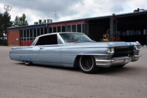 Cadillac Coupe de ville –64