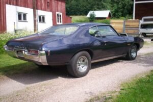 Pontiac Tempest customs –69