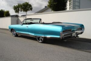 Pontiac Bonneville cab –66