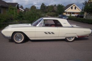 Ford Thunderbird –63