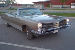 Pontiac Bonneville cab –66