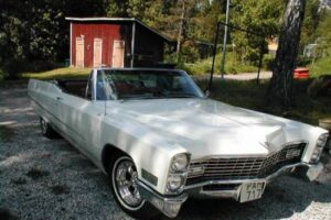 Cadillac De ville convertible –67