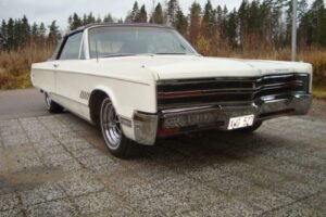 Chrysler 300 cab. –68