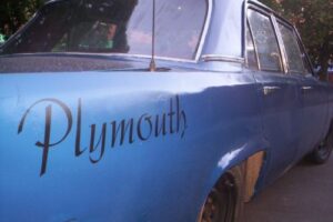 Plymouth Valiant . bes –69