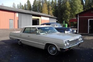 Chevrolet Impala –64