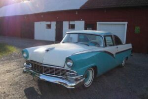 Ford Crown-victoria –56