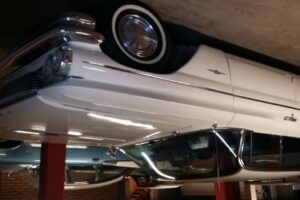 Pontiac Bonneville  –60