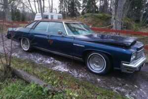 Buick Le sabre bytes –75