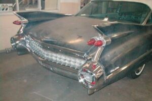 Cadillac Sedan de ville –59