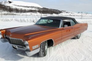 Cadillac Deville –68