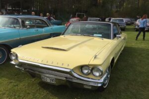 Ford Thunderbird –64