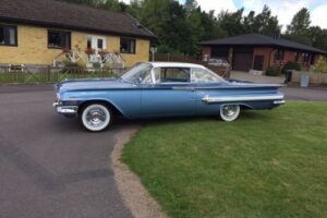 Chevrolet Impala 2 dr ht –60