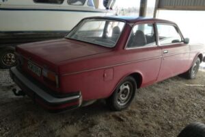 Volvo 242 –76