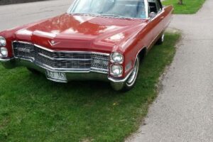 Cadillac De ville cab –66