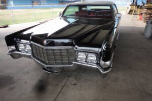 Cadillac Deville cab –69