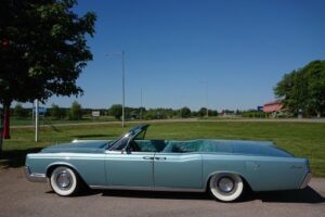 Lincoln Continental cab –67