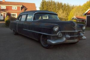 Cadillac Limo –54