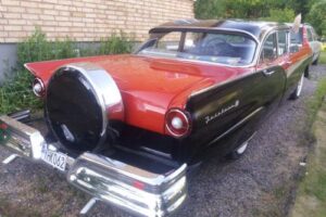 Ford Fairlane –57