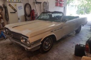 Buick Electra 225 cab –63
