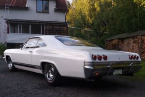 Chevrolet Impala  –65