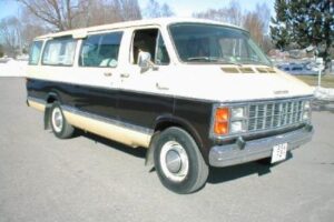 Dodge Maxivan –79