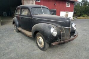 Ford Deluxe tudor  –40