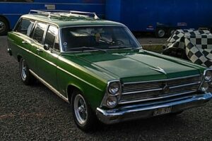 Ford Fairlane hgw –66