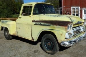 Chevrolet Apache 3100 –58
