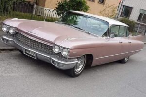 Cadillac Series 62 –60