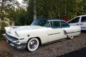 Mercury Montclair –55