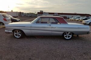 Ford Fairlane  –65