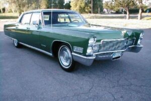 Cadillac Fleetwood brougham –68