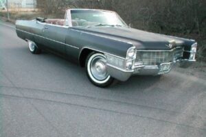 Cadillac De ville convertible –65