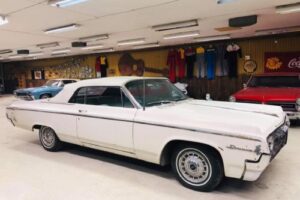 Oldsmobile 88 cab –64