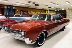 Oldsmobile 98 coupe –66