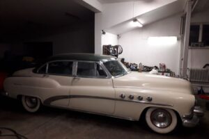 Buick Roadmaster –52