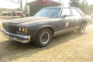 Pontiac Bonneville –77