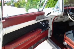 Cadillac Cupe de ville –58