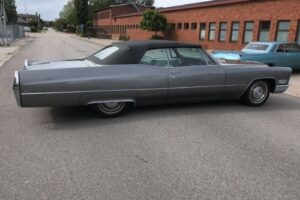 Cadillac Cab –67