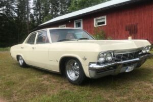 Chevrolet Impala 4dr –65