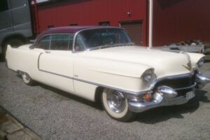 Cadillac 2d coupe  –55