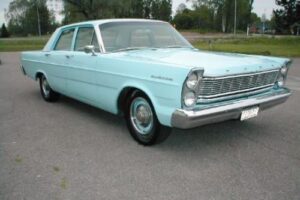 Ford Custom 4 door –65