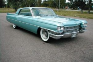 Cadillac Sedan de ville –63