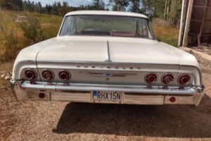Chevrolet Impala 4 dr ht –64
