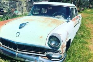 Ford Customline  –56
