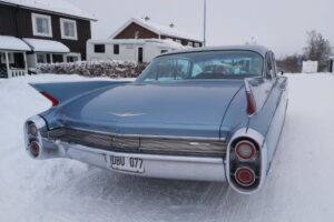 Cadillac Sedan de ville  –60