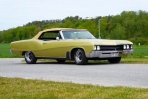 Buick  wildcat cab –67