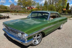 Ford Galaxie –64